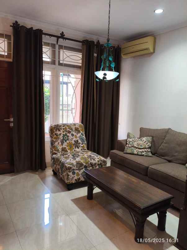 disewakan rumah puri bintaro