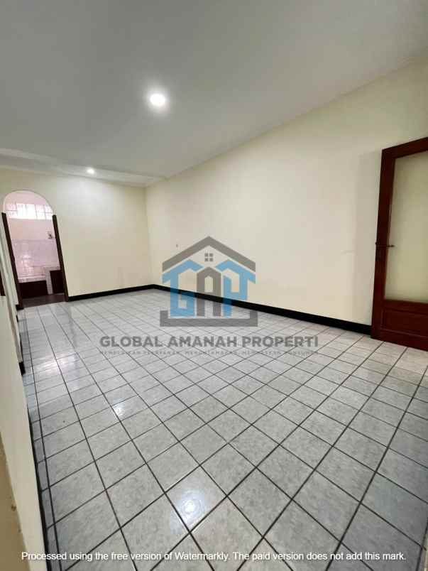 disewakan rumah sarijadi
