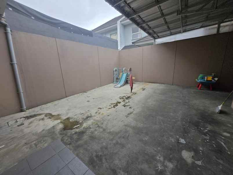 disewakan rumah suvarna sutera cluster