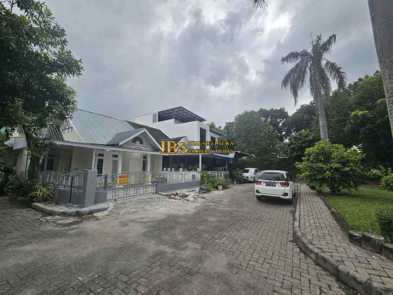 disewakan villa komplek cemara hijau jalan