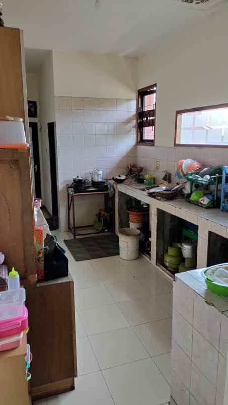 fijual rumah dua lantai cinangka