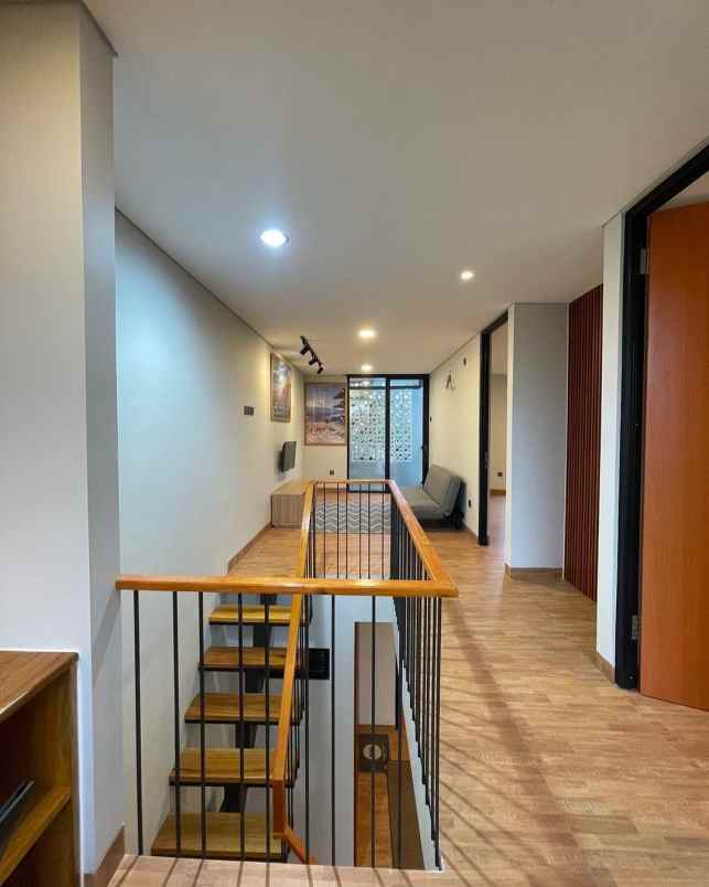 idaman banget nie rumah 2 lantai modern di bojongsari