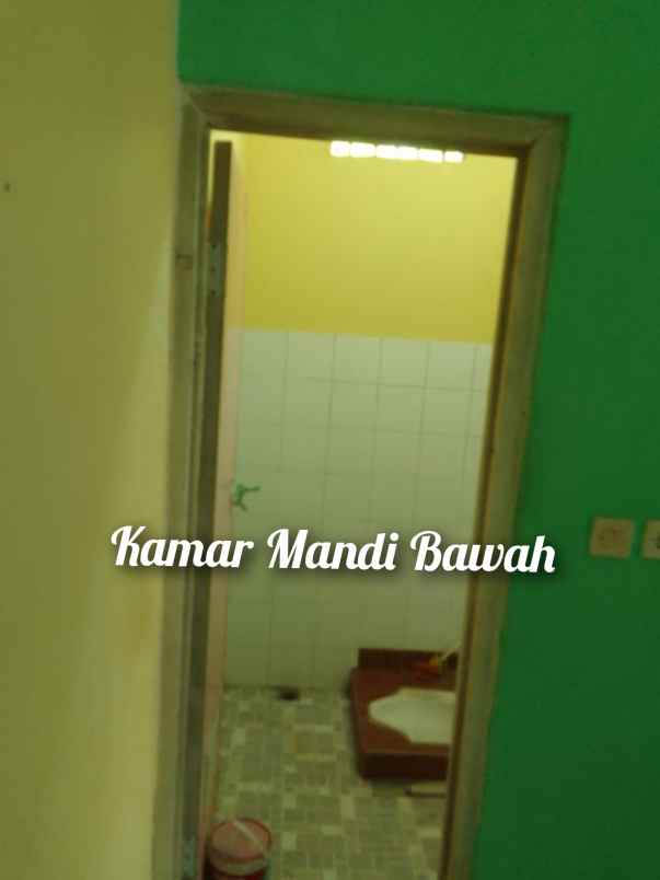 jual cepat rumah second 2 lantai