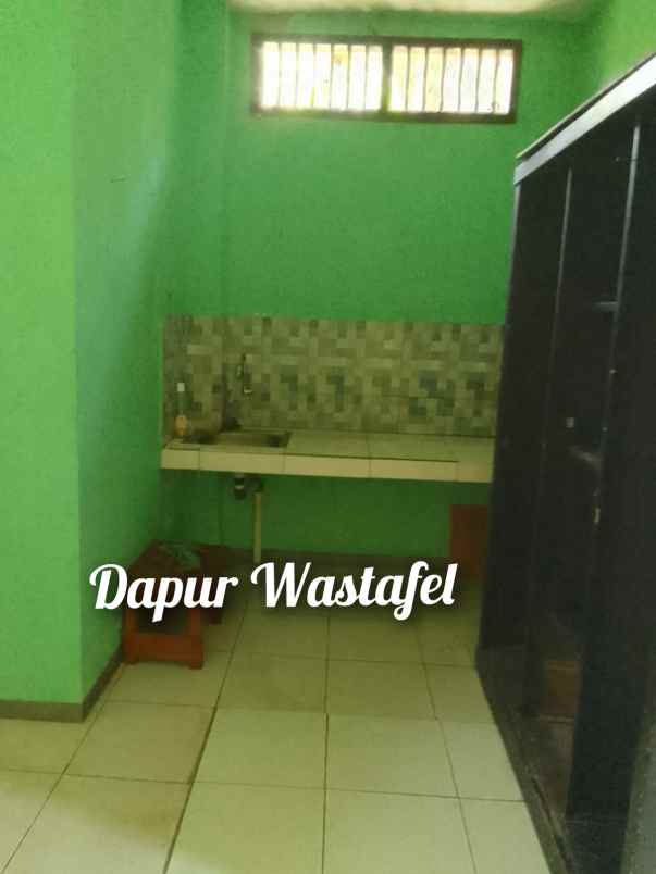 jual cepat rumah second 2 lantai