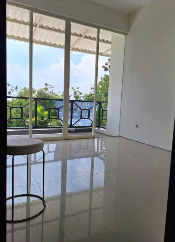 jual de casa residence lakarsantri surabaya rumah baru
