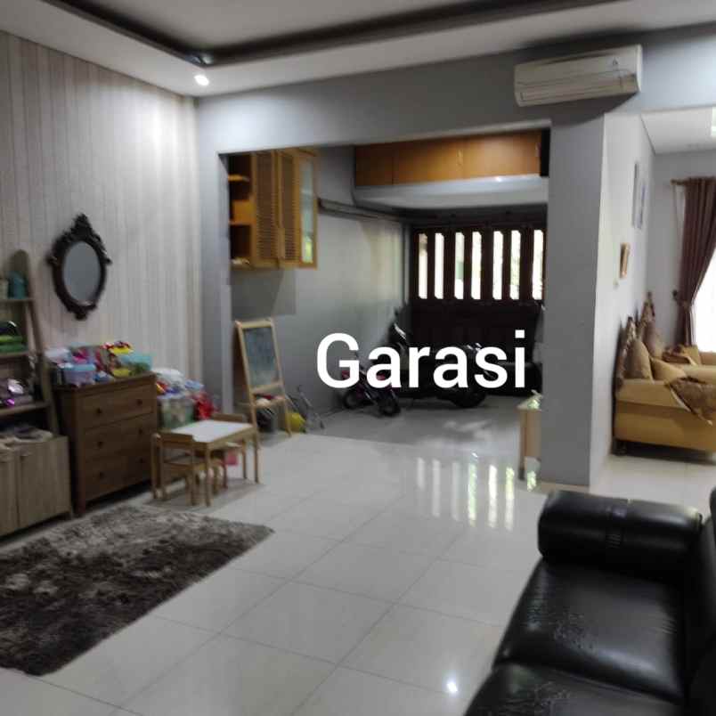 jual rumah 3 lantai di jelambar