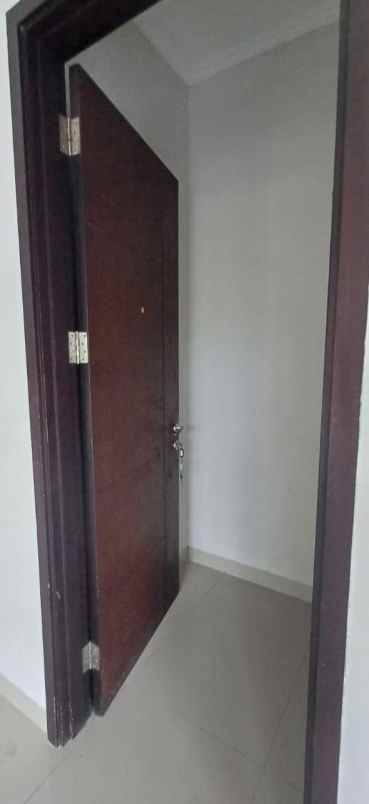 jual rumah green lake city jak bar