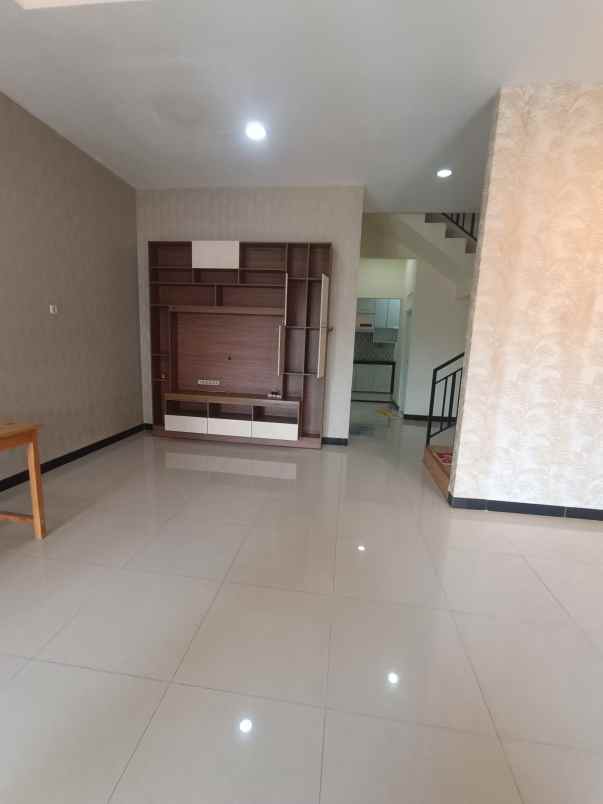 jual rumah selesai renov taman kencana