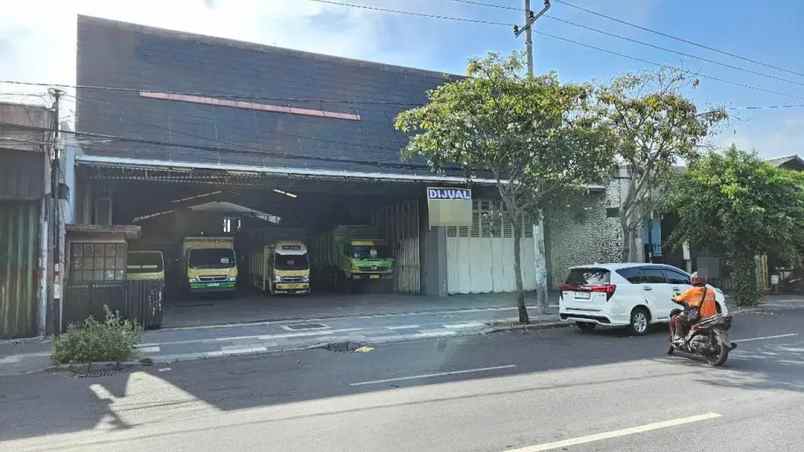 jual tempat usaha atau gudang di raya demak surabaya