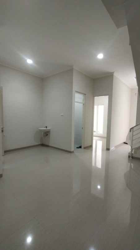 kertajaya indah rumah gress 2lt row jln lebar 3 mobil