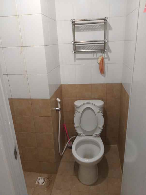 kosongan 2 br apartment green pramuka city dijual