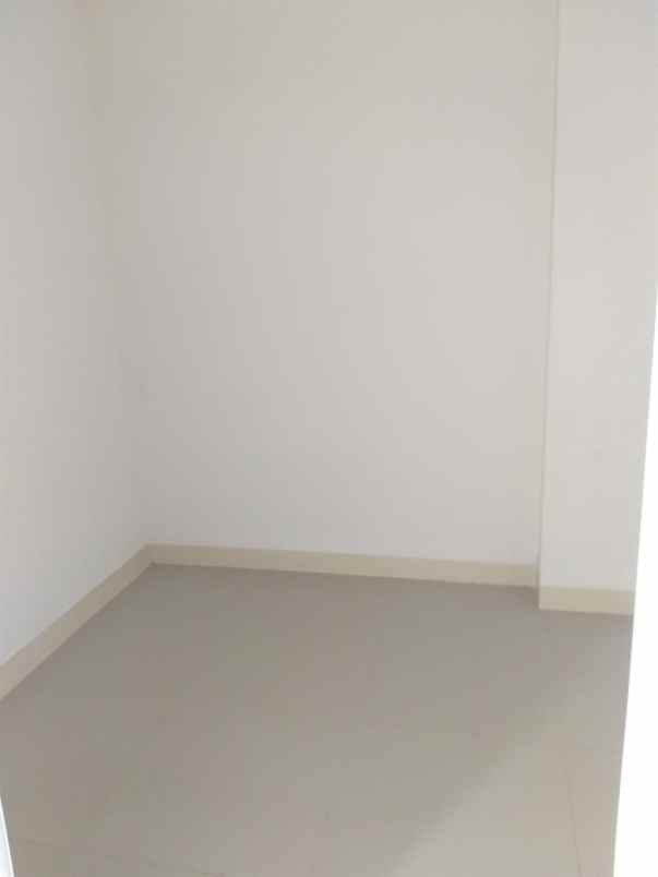 kosongan 2 br apartment green pramuka city dijual