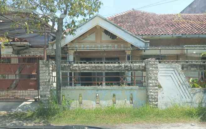 mojoklanggru rumah hitung tanah hadap timur