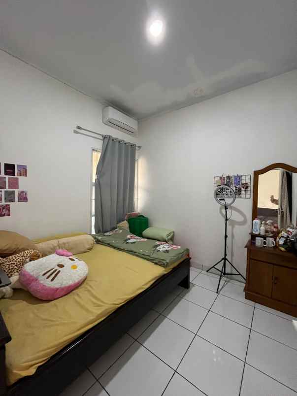 over kredit murah rumah bagus terawat di tangerang