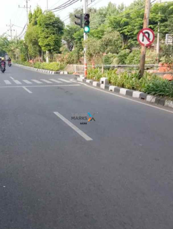 ruko siap pakai di jl putro agung tambaksari nol jalan