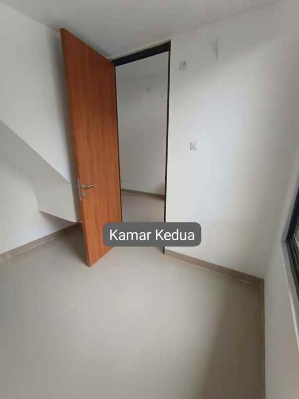 rumah 1 lantai mezzanine
