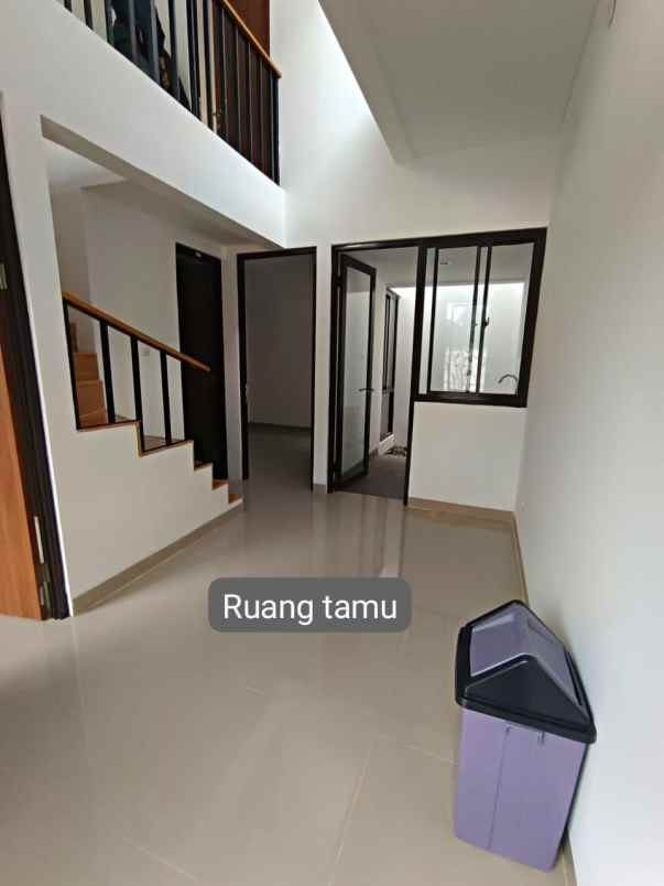 rumah 1 lantai mezzanine