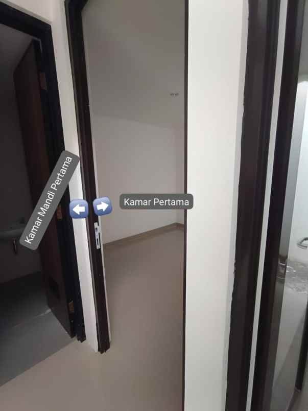 rumah 1 lantai mezzanine