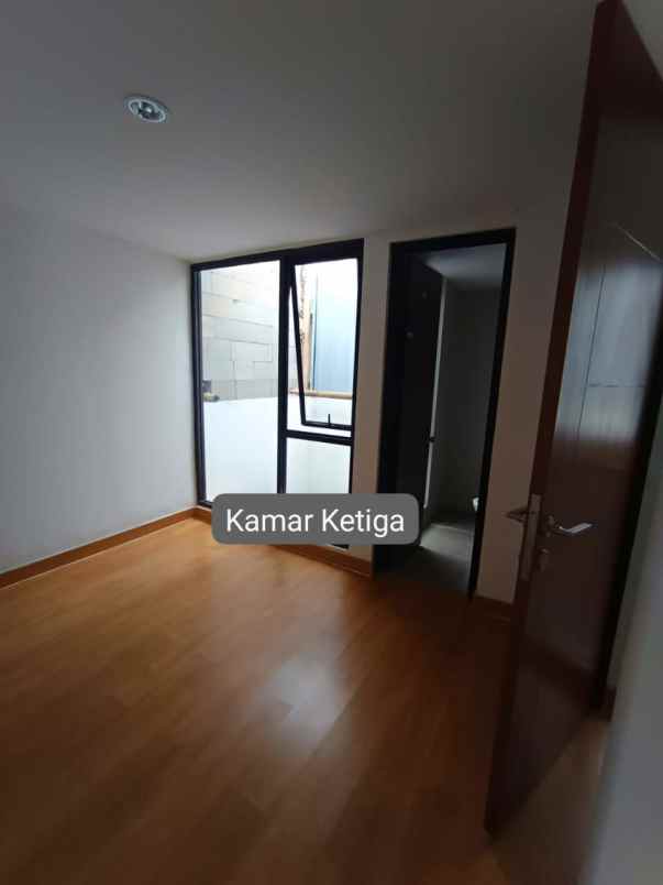 rumah 1 lantai mezzanine