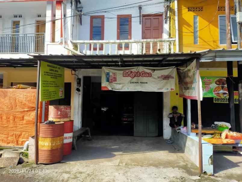 rumah 2 lantai 900 jutaan pusat kota