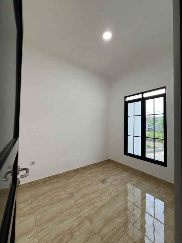 rumah 2 lantai cimanggu bogor 600 juta