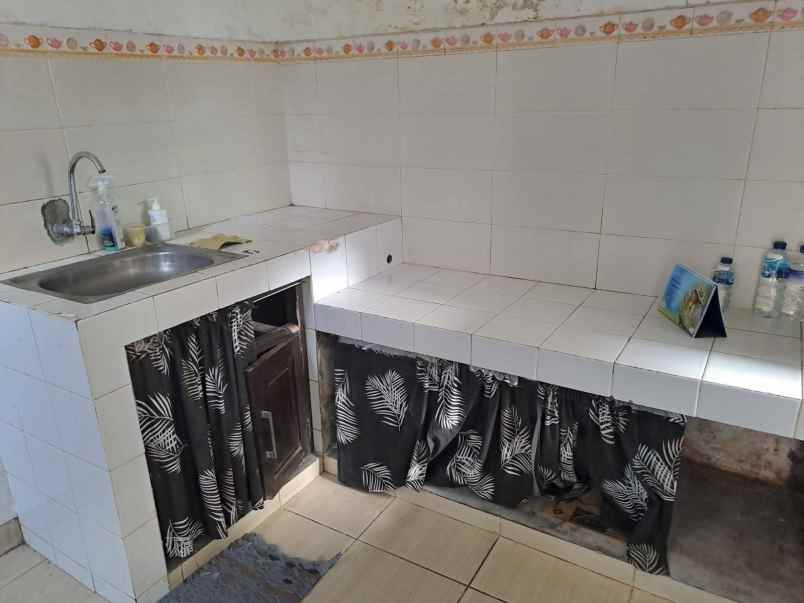 rumah 2 lantai dalam perumahan di palagan km 9