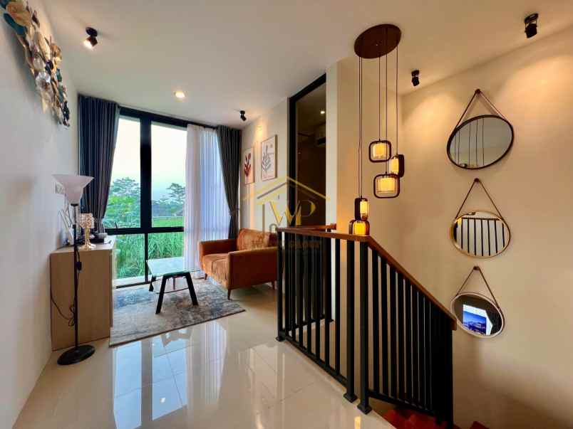 rumah 2 lantai full furnished di purwomartani