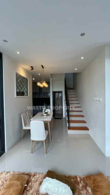 rumah 2 lantai full furnished di purwomartani