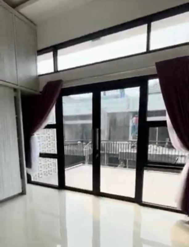 rumah 2 lantai siap huni di tanah baru depok