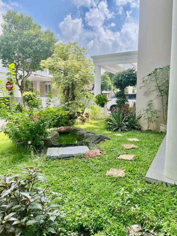 rumah 2 lt full furnish taman puspa raya bisa kpr