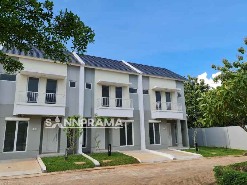 rumah 2 lt strategis di ciputat tang sel