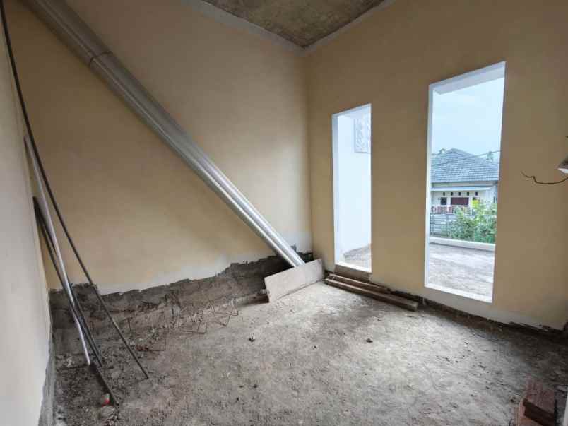 rumah 3 lantai bangunan baru lokasi kavling mulyorejo