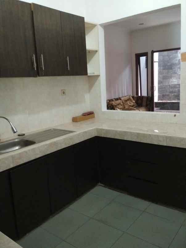 rumah abd majid cipete utara lt 167 m2 lb 240 m2 4 9 m