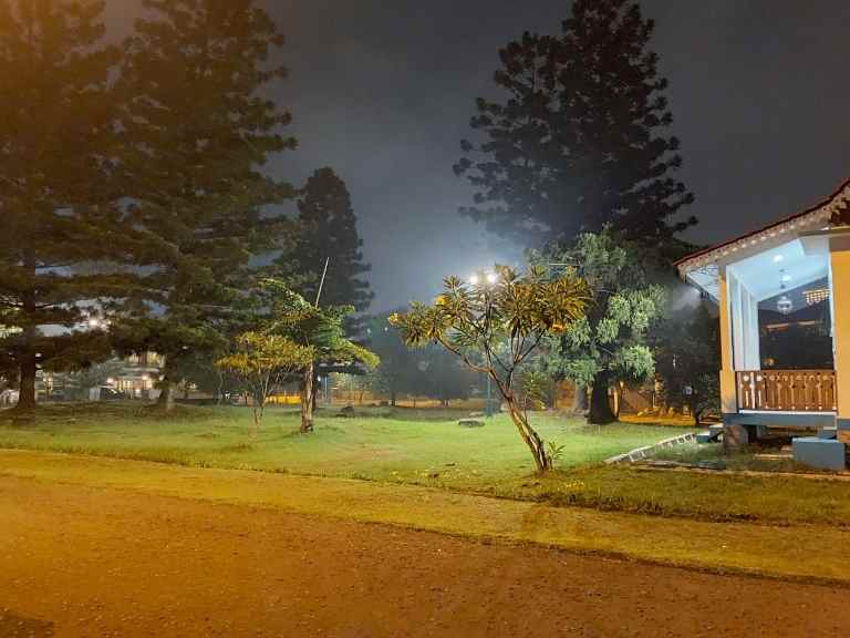 rumah anggrek loka bsd