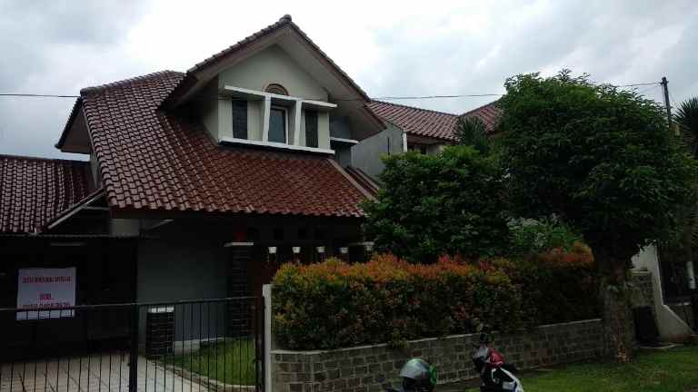 rumah anggrek loka bsd