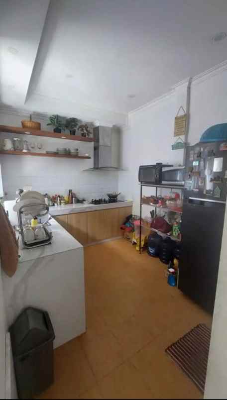 rumah bagus siap huni di kemang pratama bekasi