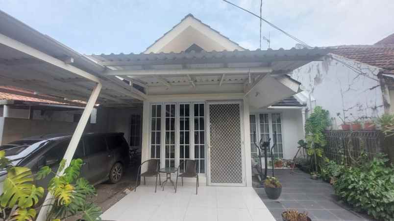 rumah bagus siap huni di kemang pratama bekasi