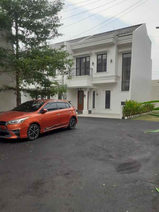 rumah baru 2 lantai casa view bekasi dijual