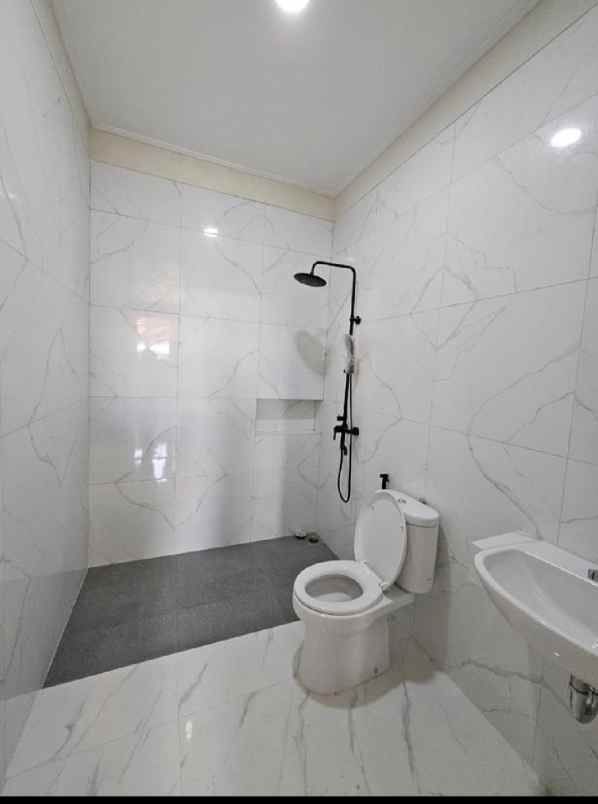 rumah baru gaya modern sekelimus buahbatu