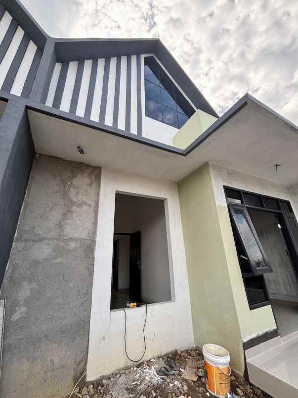 rumah baru modern mewah medan johor