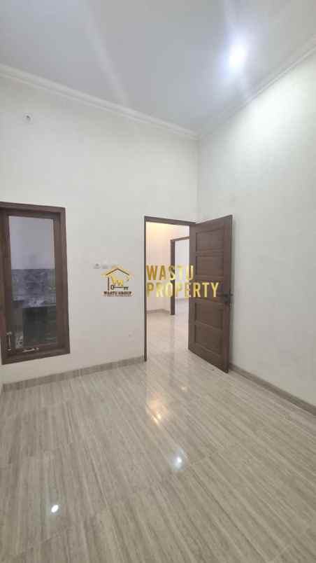 rumah baru murah carpot 2 mobil di kalasan sleman