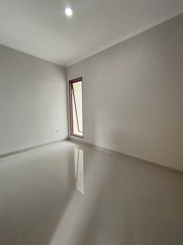 rumah baru non komplek dekat lrt cikunir bekasi