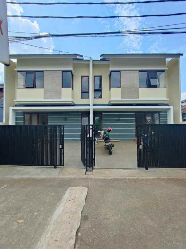 rumah baru non komplek dekat lrt cikunir bekasi