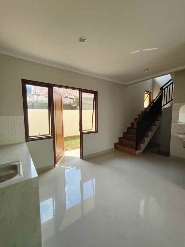 rumah baru non komplek dekat lrt cikunir bekasi