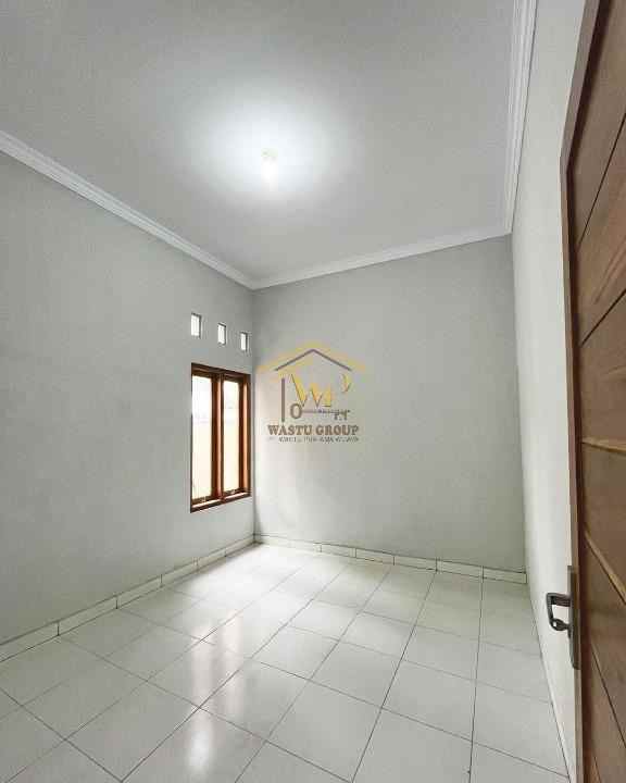 rumah baru siap huni posisi hook di kalasan