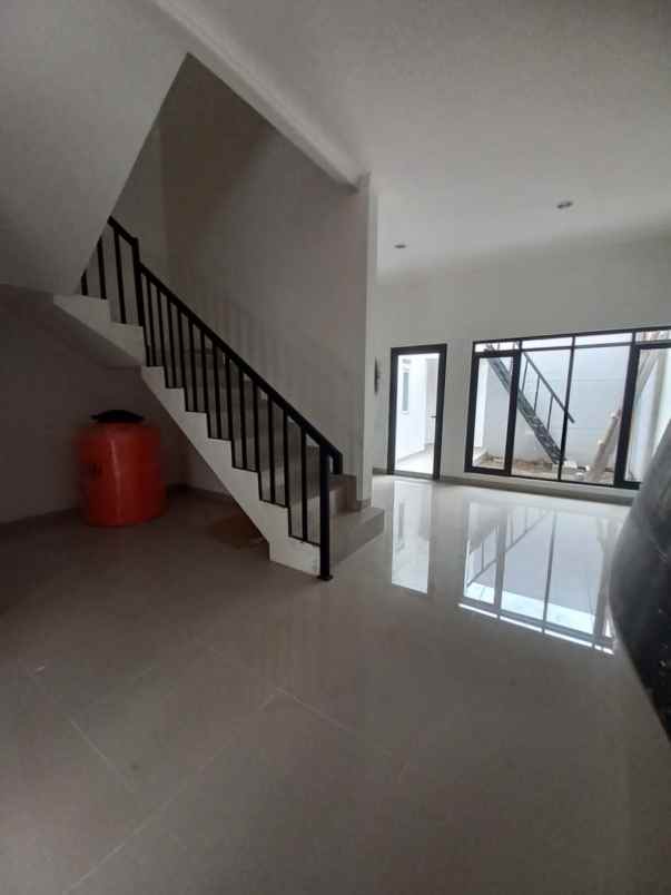 rumah baru turangga buah batu bandung