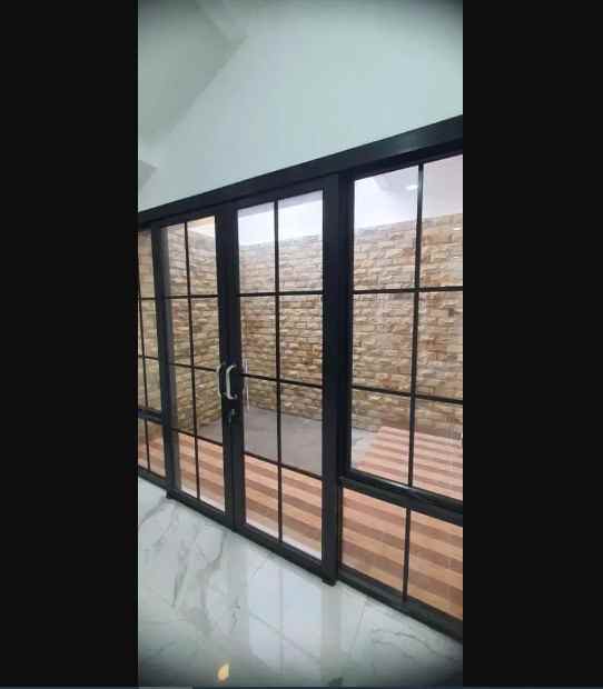 rumah baru type klasik minimais venesia sentul city