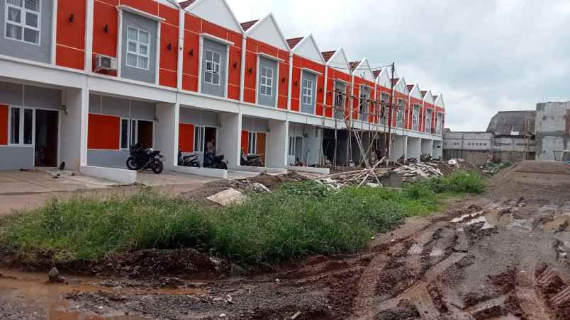 rumah cantik 2 lantai 400 jutaan lokasi cilodong depok