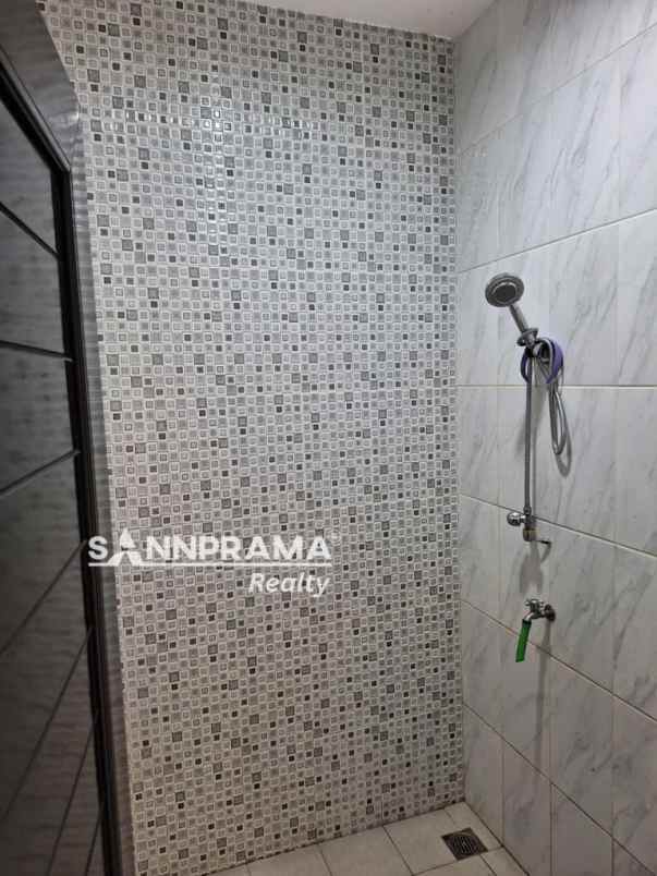 rumah cantik di dalam cluster cinangka sawangan