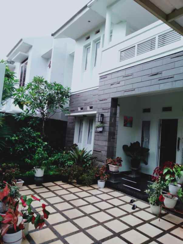 rumah cibubur